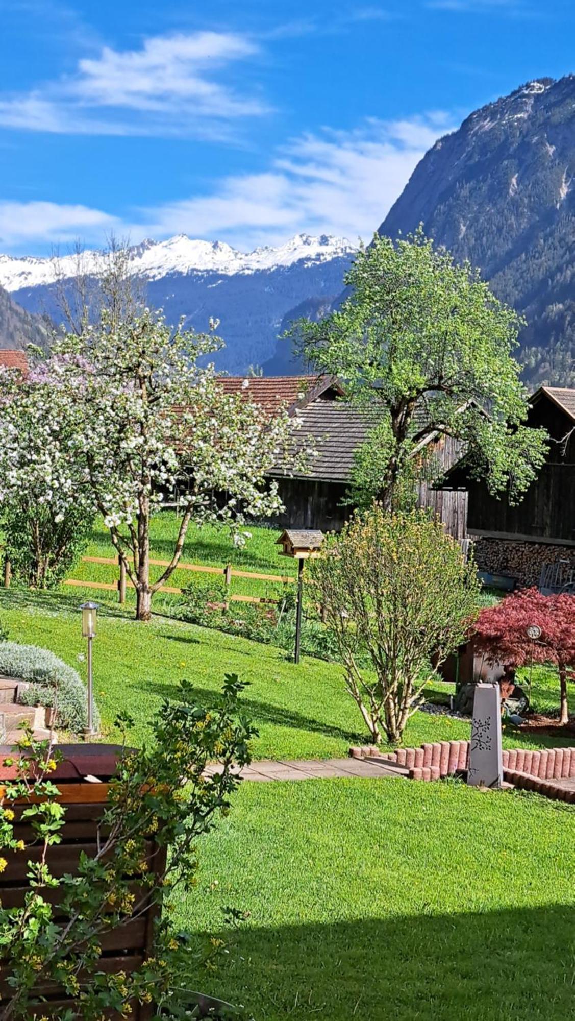 Baers Mountain Stay Ausserbraz Innerbraz Exteriör bild